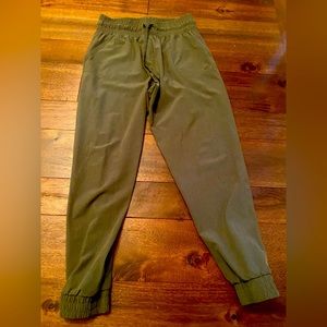 Albion Fit Green Joggers.  Draw string, thick and high waist band joggers!